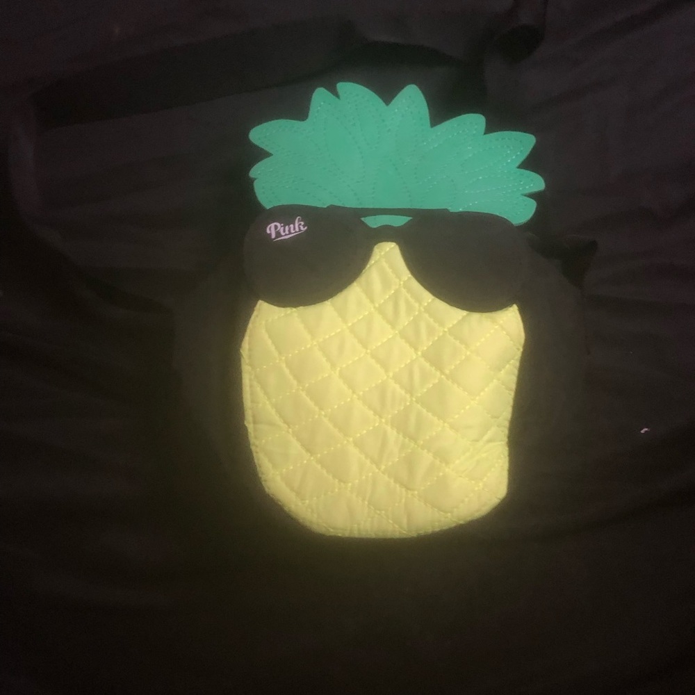 Pink pineapple cross shoulder bag cooler